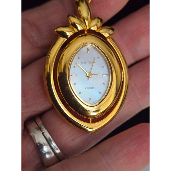 Vintage Gem Time Gold Tone Watch Pendant Necklace w/Mother of Pearl Asian Theme - Picture 4 of 8
